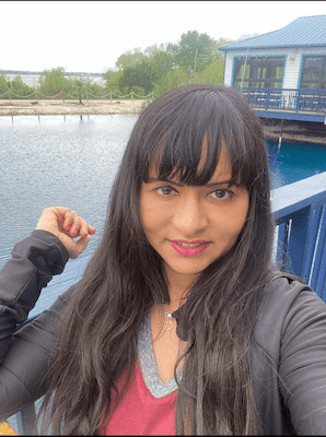 Madhavi Madhurapantula's headshot